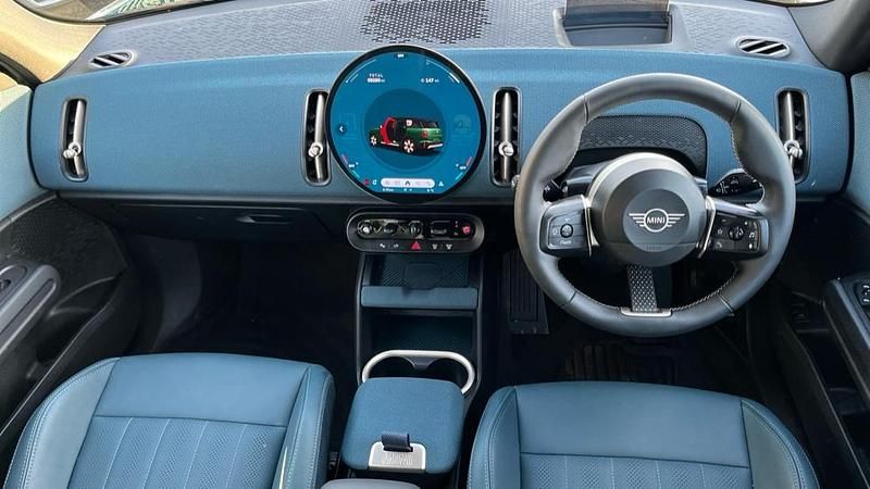 Used Mini Countryman 168 HP (123 kW) 2024 Green SUV