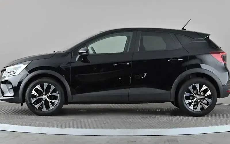 Used Renault Captur Evolution 91 HP (66 kW) 2023 Black SUV