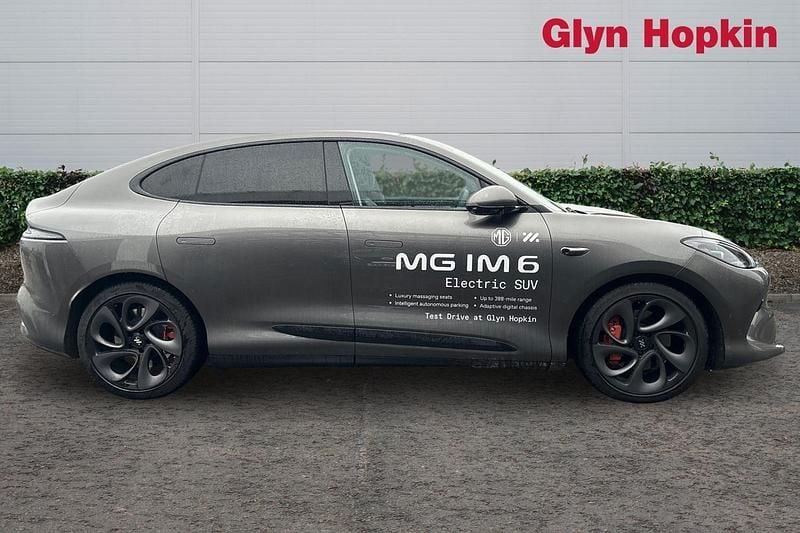 New MG IM6 553 kW (752 HP) 2025 Silver SUV