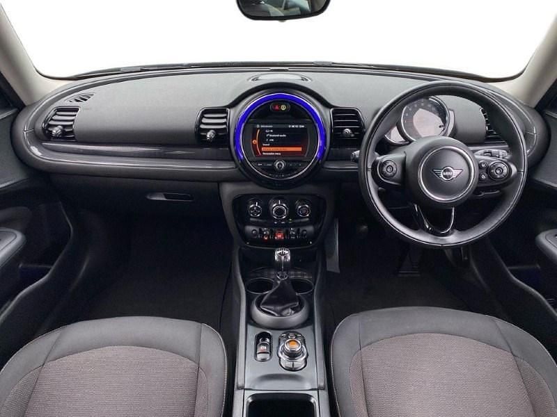 Used Mini Cooper Clubman Classic 136 HP (100 kW) 2019 White Estate