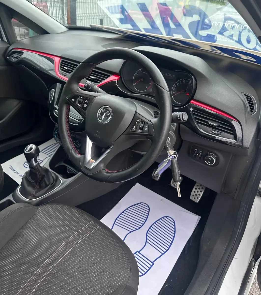 Used Vauxhall Corsa SRi 2016 White Hatchback