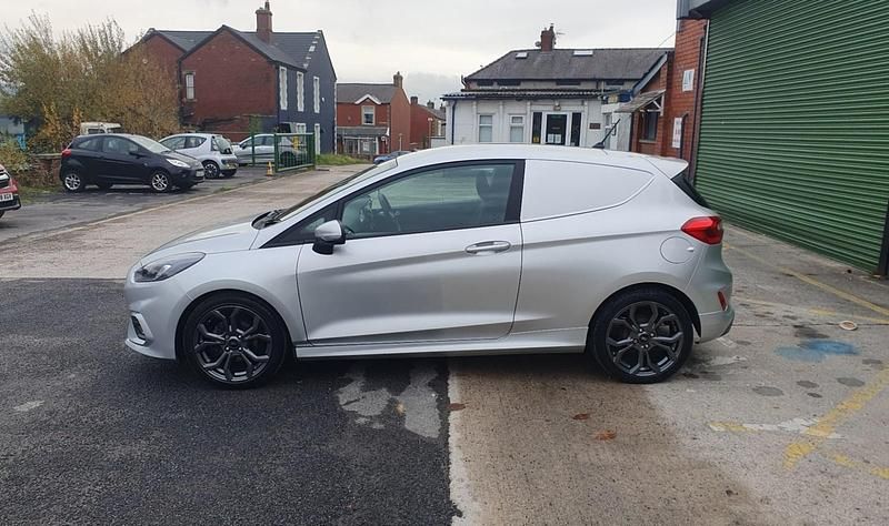 Used Ford Fiesta Sport 125 HP (91 kW) 2022 Silver Van