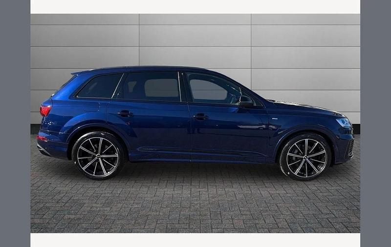 Used Audi Q7 Black Edition 340 HP (250 kW) 2022 Blue SUV
