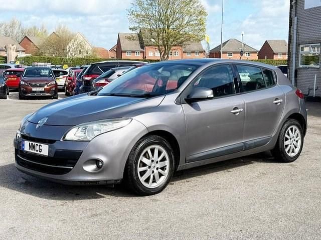 Used Renault Mégane III Privilege 130 HP (95 kW) 2010 Grey Hatchback