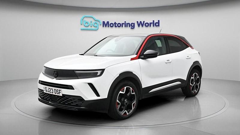 Used Vauxhall Mokka S 100 HP (73 kW) 2023 White SUV