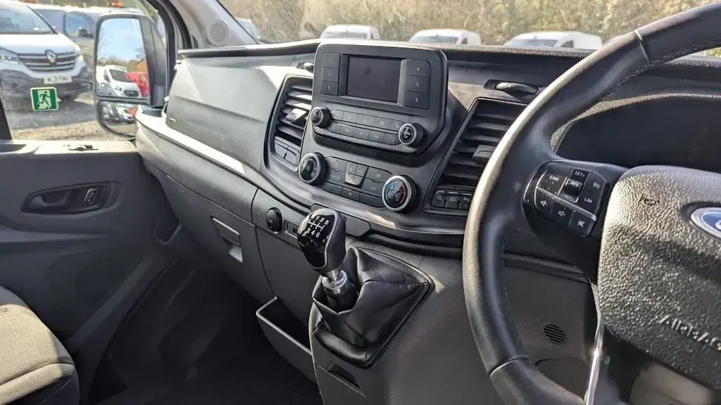 Begagnad Ford Transit 130 HK (95 kW) 2022 Vit