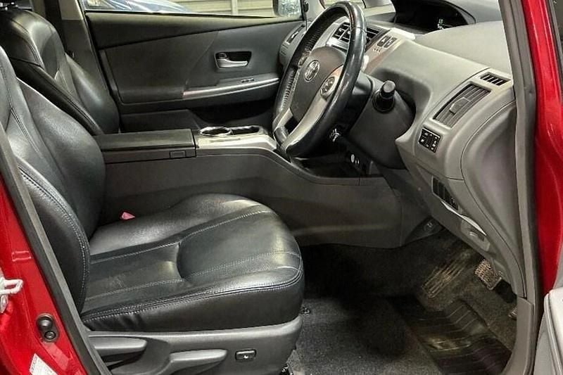 Red Used 2013 Toyota Prius+ Plus MPV | £9,995 (Fair price) - Image 1/1