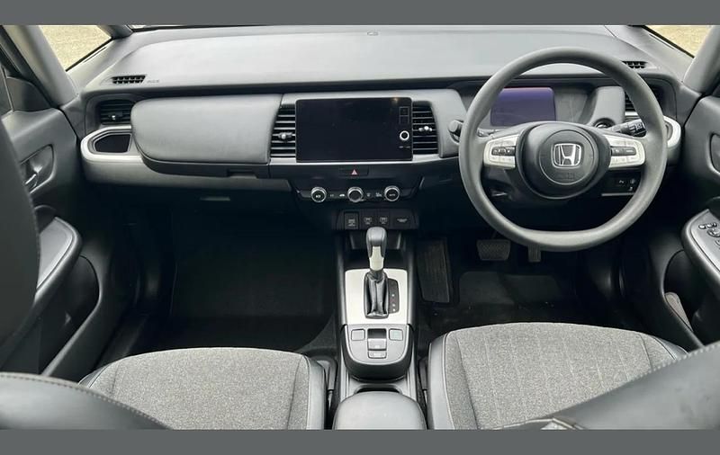 Second-hand Honda Jazz Hybrid 109 CP (80 kW) 2022 Negru Hatchback