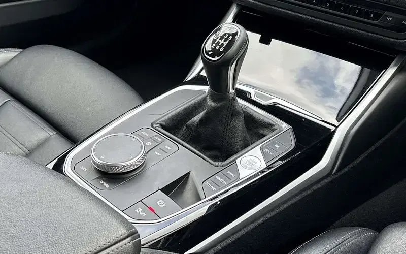 Used BMW 318 Sport Line 150 HP (110 kW) 2020 Silver Sedan