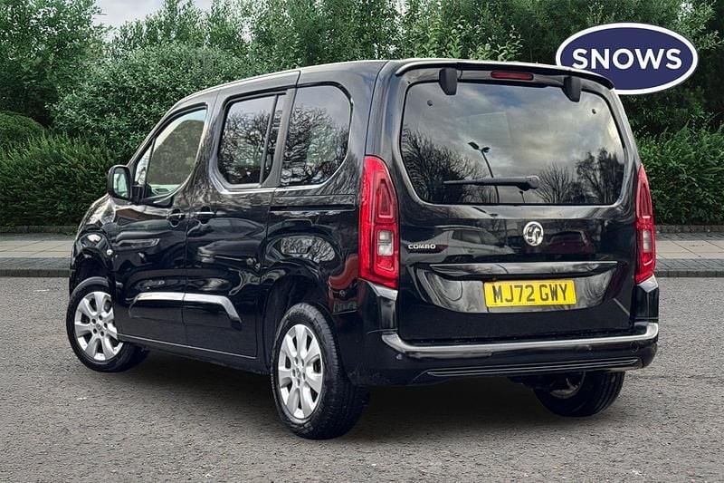 Used Vauxhall Combo S 102 HP (75 kW) 2022 Black MPV