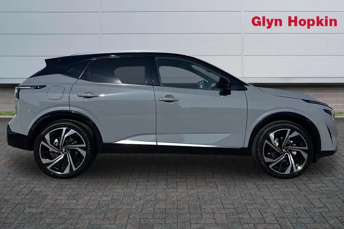 New Nissan Qashqai Tekna+ 158 HP (116 kW) 2026 Grey SUV