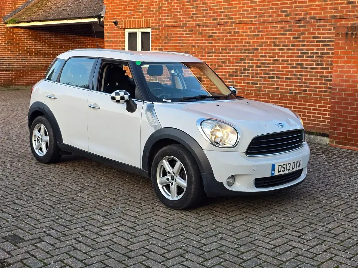 Used Mini One D 2013 White Hatchback