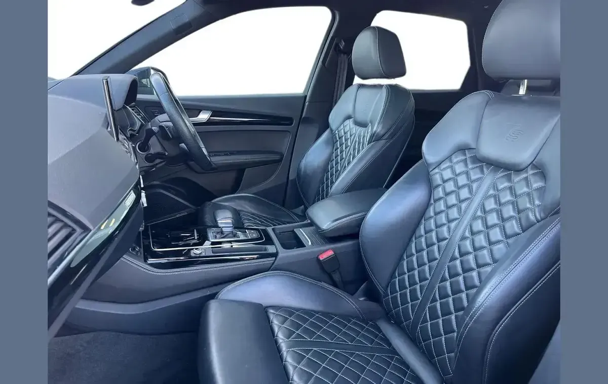 Used Audi Q5 Advanced 200 HP (147 kW) 2022 Grey SUV
