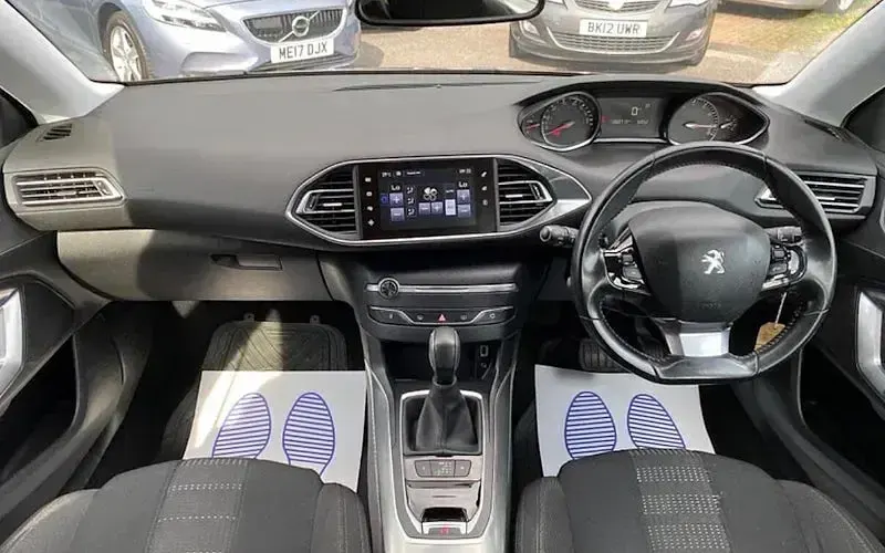 Used Peugeot 308 Allure 150 HP (110 kW) 2015 Grey Hatchback