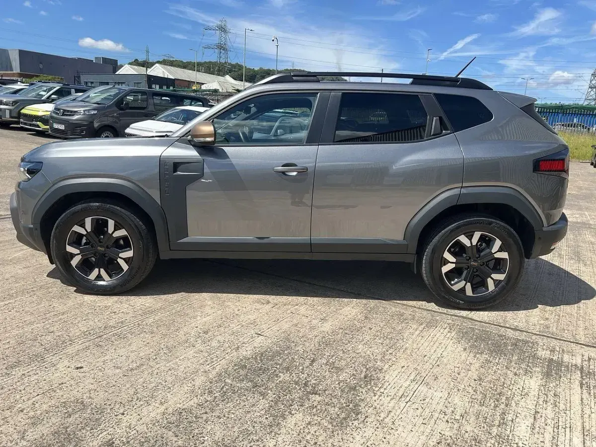 Used Dacia Duster Extreme 128 HP (94 kW) 2025 Grey SUV