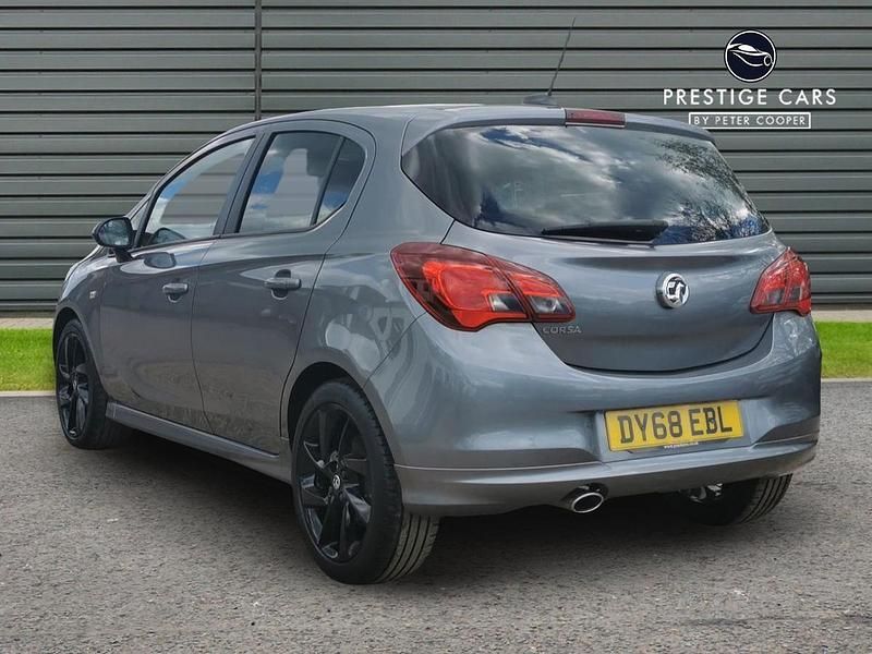 Used Vauxhall Corsa SRi 90 HP (66 kW) 2018 Grey Hatchback