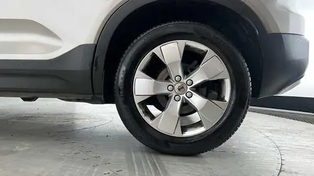 Used Volvo XC40 Momentum 161 HP (118 kW) 2022 SUV