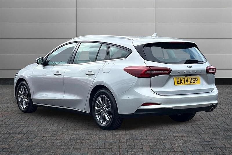 Used Ford Focus Titanium 125 HP (91 kW) 2025 Silver Estate