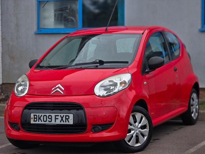 Used Citroën C1 68 HP (50 kW) 2009 Red Hatchback