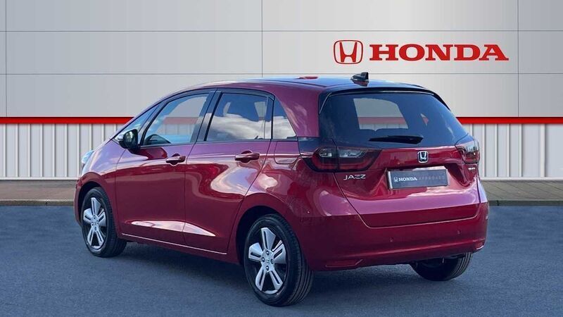 Used Honda Jazz Hybrid 109 HP (80 kW) 2021 Red Hatchback