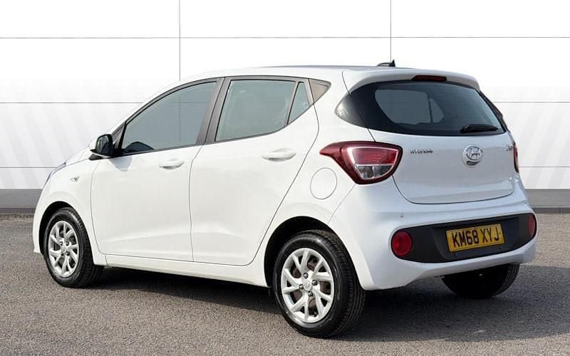 Used Hyundai i10 SE 67 HP (49 kW) 2020 Hatchback
