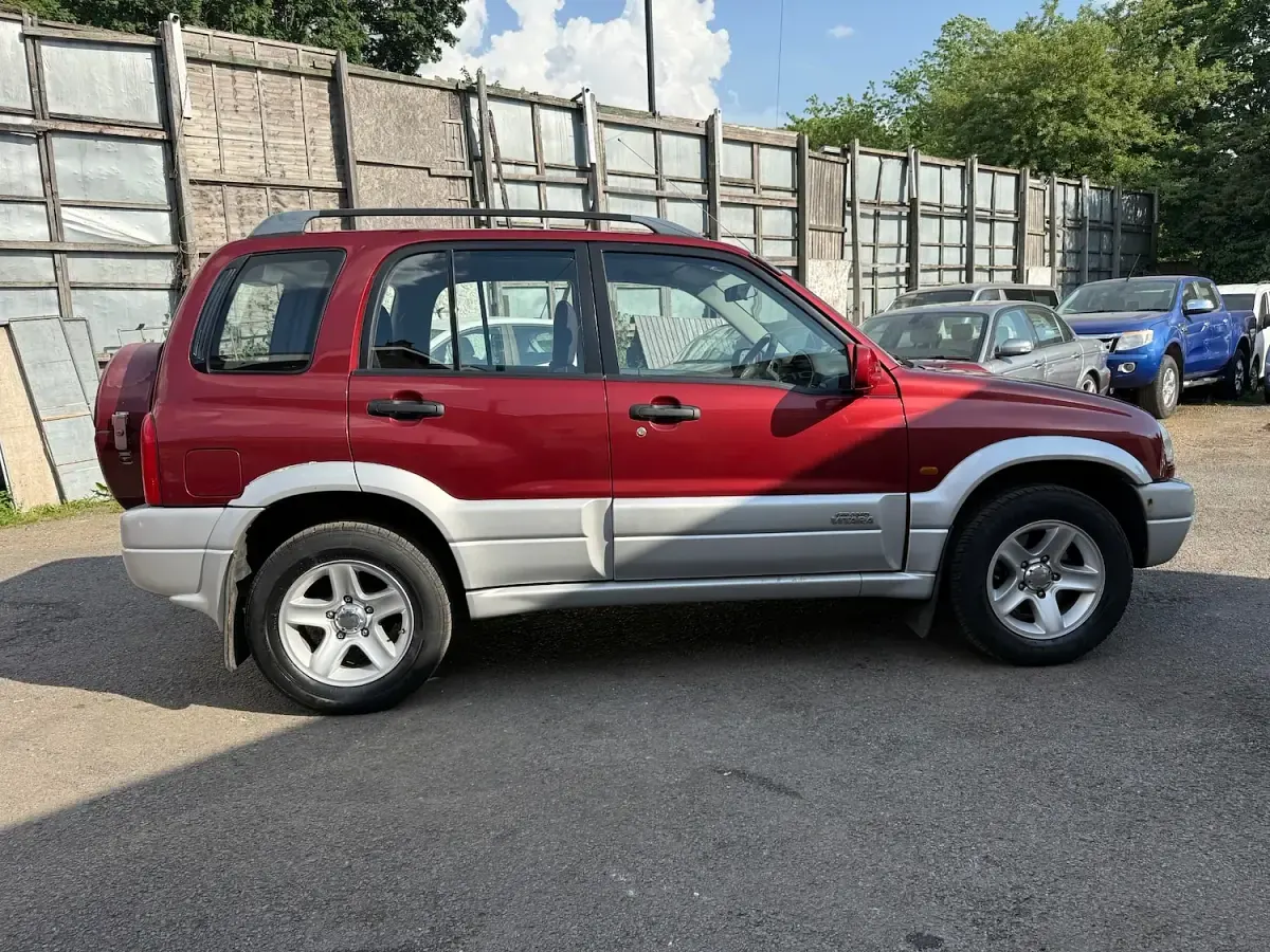 Used Suzuki Grand Vitara 2004 Red Estate
