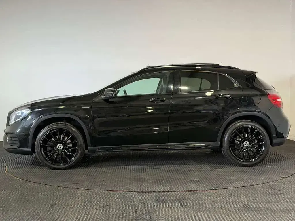 Used Mercedes GLA220 Premium Plus 2017 Black SUV