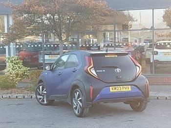 Image 2/4