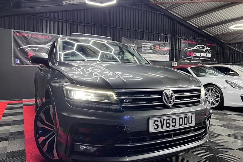 Grey Used 2019 VW Tiguan R-line SUV | £19,995 (Good price) - Image 1/1