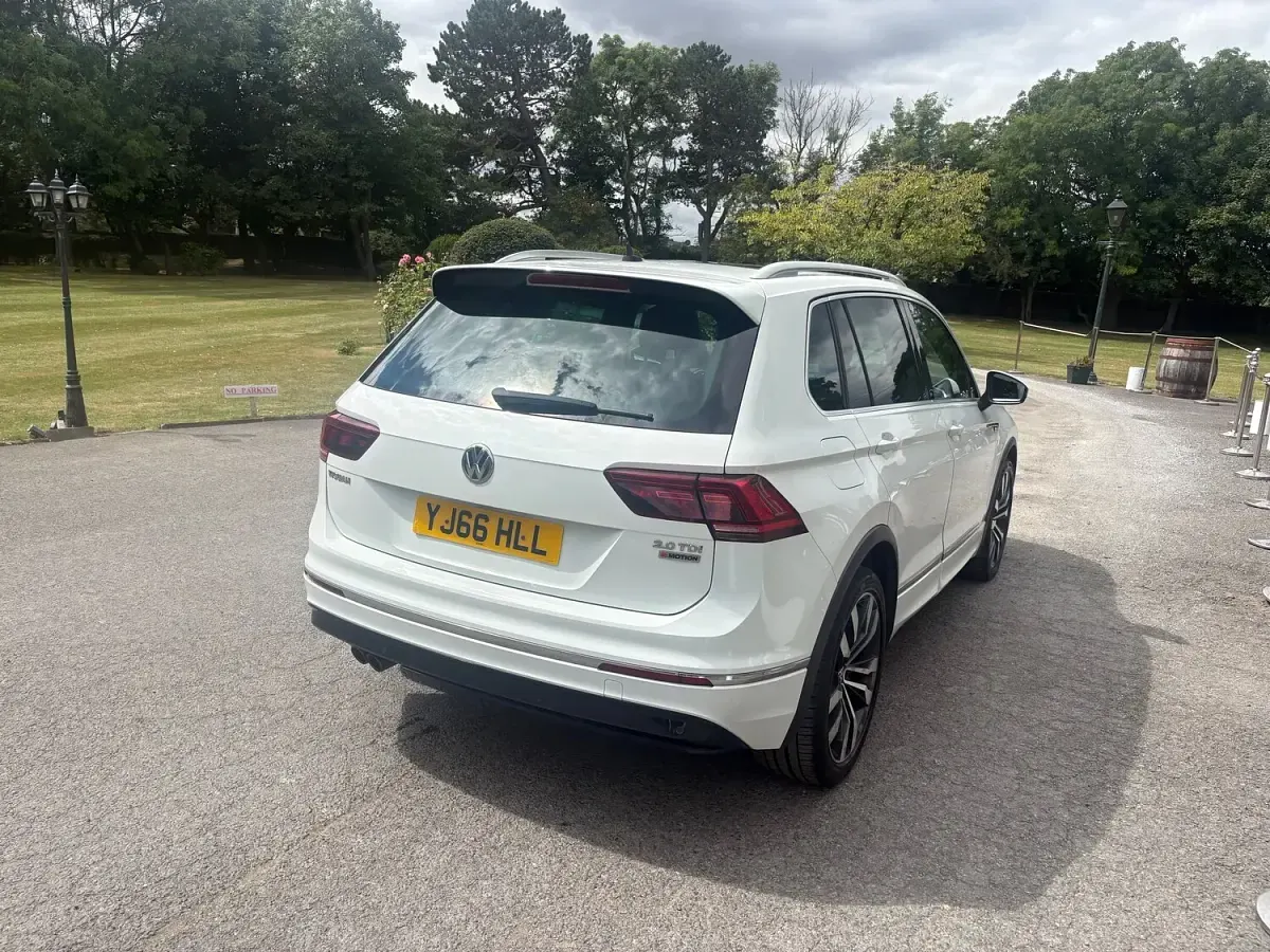 Used VW Tiguan R-line 150 HP (110 kW) 2016 White SUV
