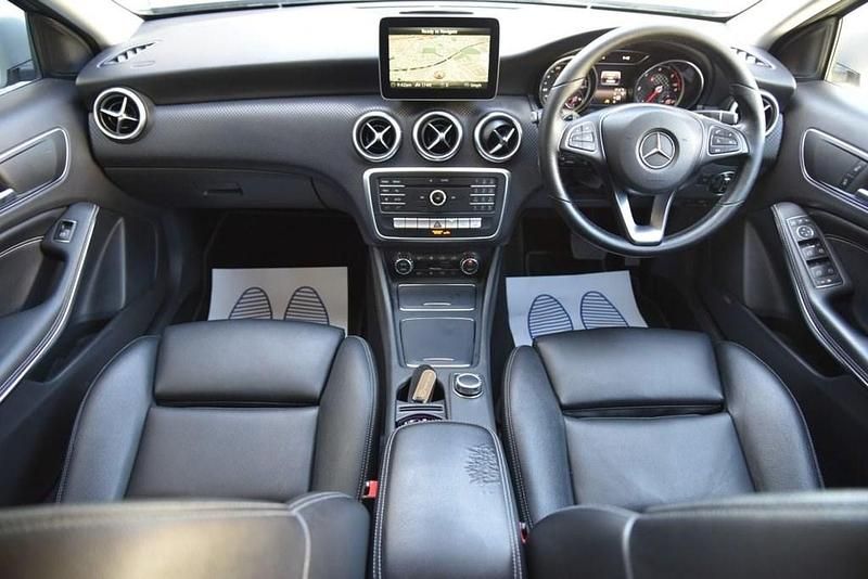 Used Mercedes A180 Premium 109 HP (80 kW) 2018 Silver Hatchback