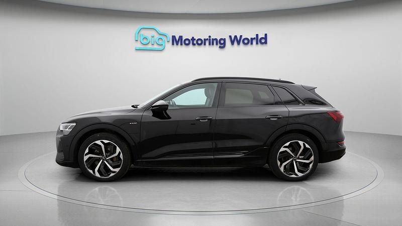 Used Audi e-tron Black Edition 230 kW (313 HP) 2021 Black SUV