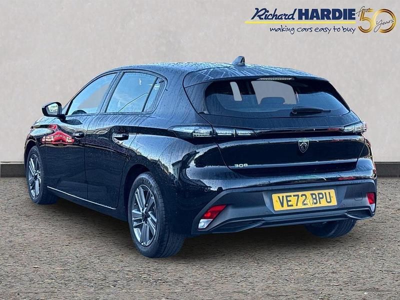 Used Peugeot 308 Active Premium 129 HP (94 kW) 2023 Black Hatchback