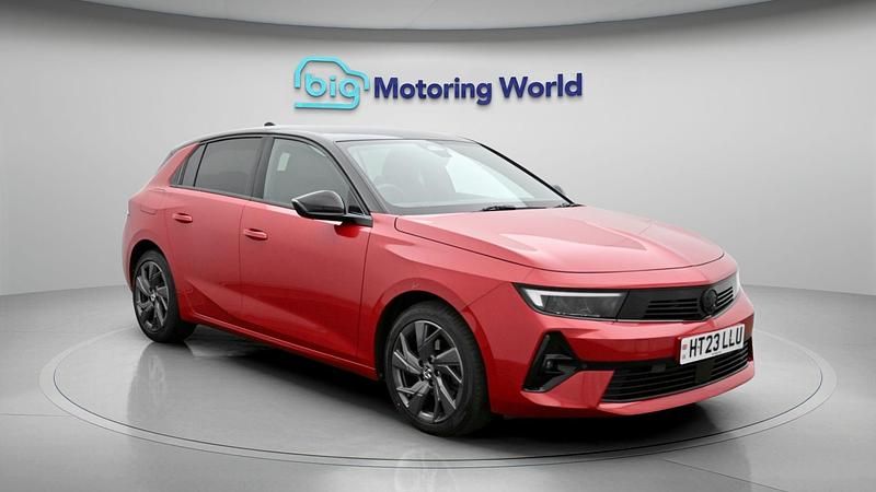 Used Vauxhall Astra S 178 HP (130 kW) 2023 Red Hatchback