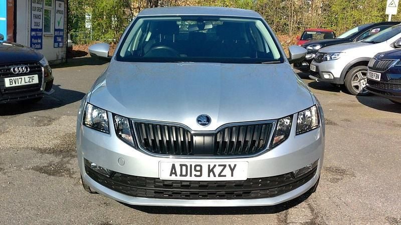 Used Skoda Octavia SE Drive 116 HP (85 kW) 2019 Silver Hatchback