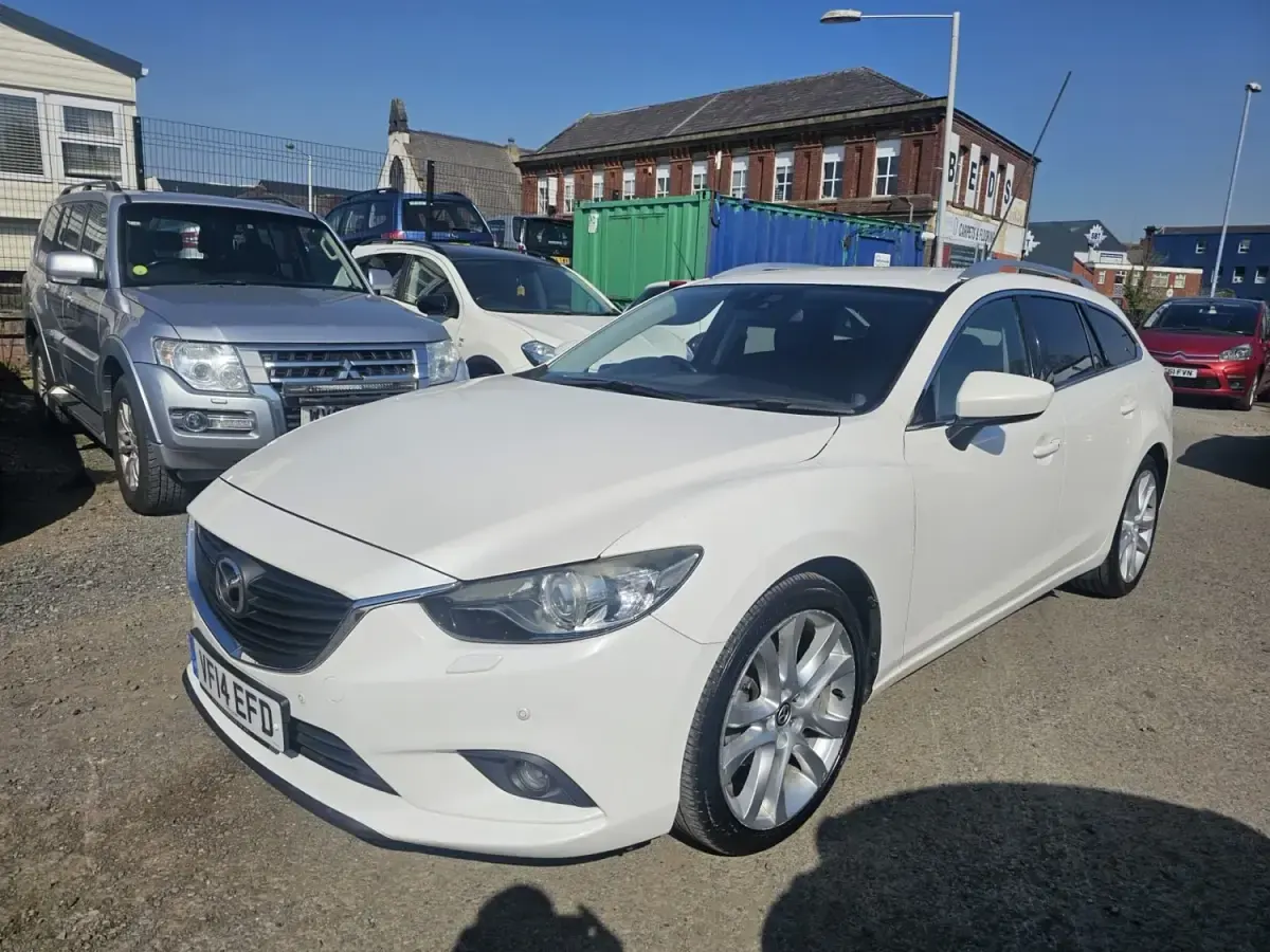 Usado Mazda 6 Inclusive 175 CV (128 kW) 2014 Blanco Familiar