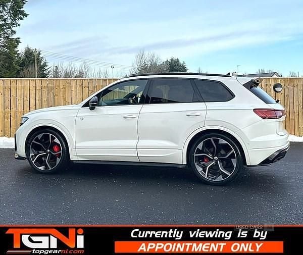 Used VW Touareg Black Edition 286 HP (210 kW) 2023 White SUV