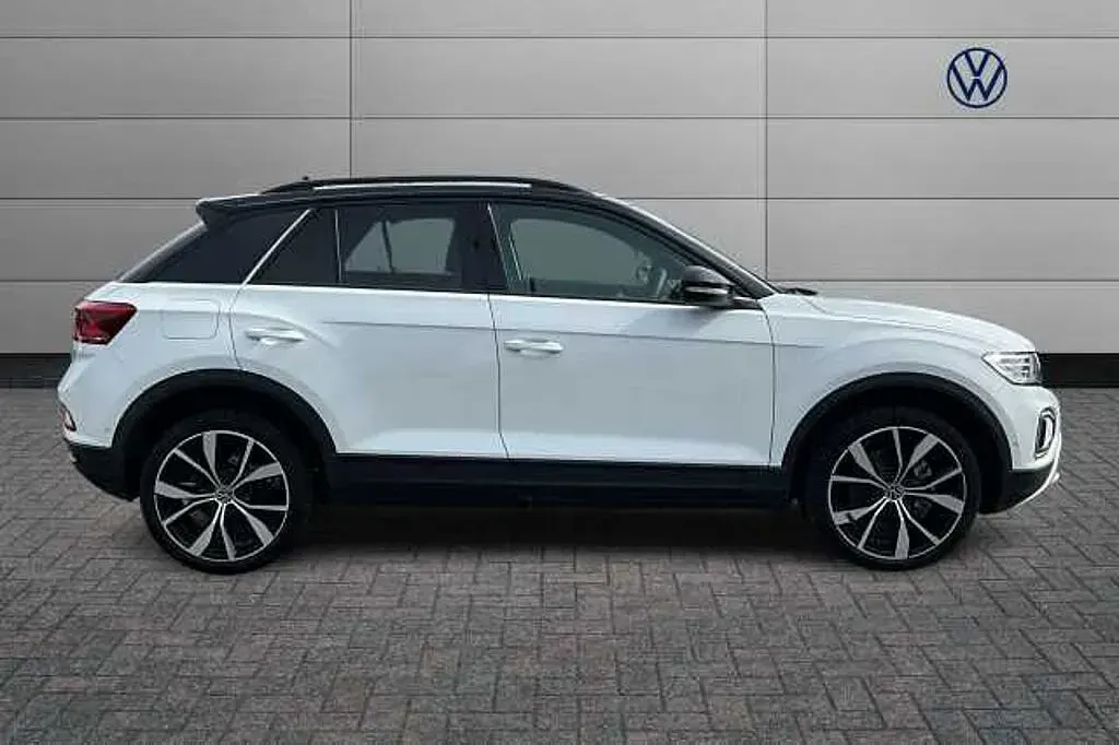 Used VW T-Roc Design 115 HP (84 kW) 2026 White SUV