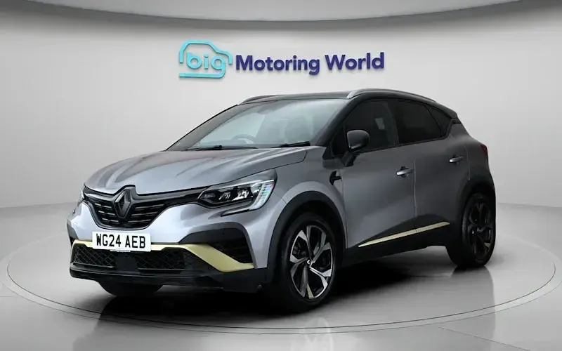 Used Renault Captur Engineered 145 HP (106 kW) 2024 Grey/black SUV