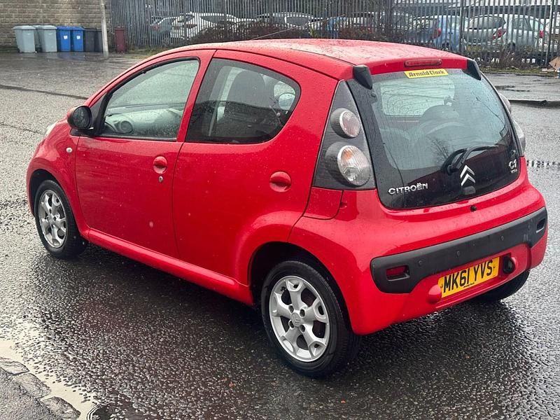 Używany Citroën C1 VTR Sport 68 KM (50 kW) 2011 Czerwony Hatchback