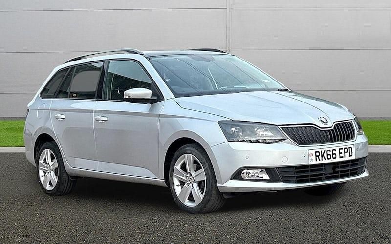 Used Skoda Fabia SE L 90 HP (66 kW) 2016 Silver Estate