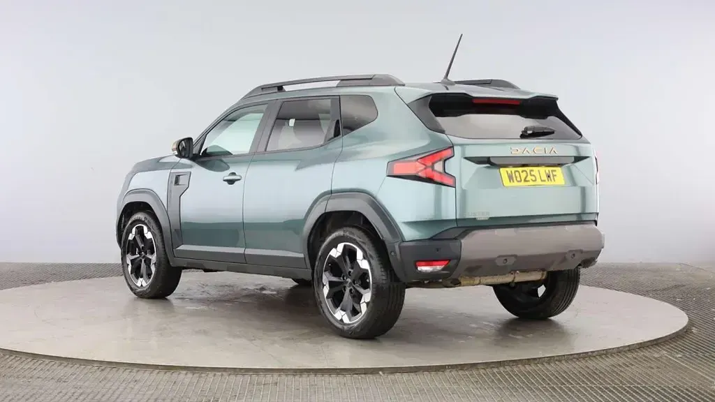 Used Dacia Duster Extreme 2025 Green Estate