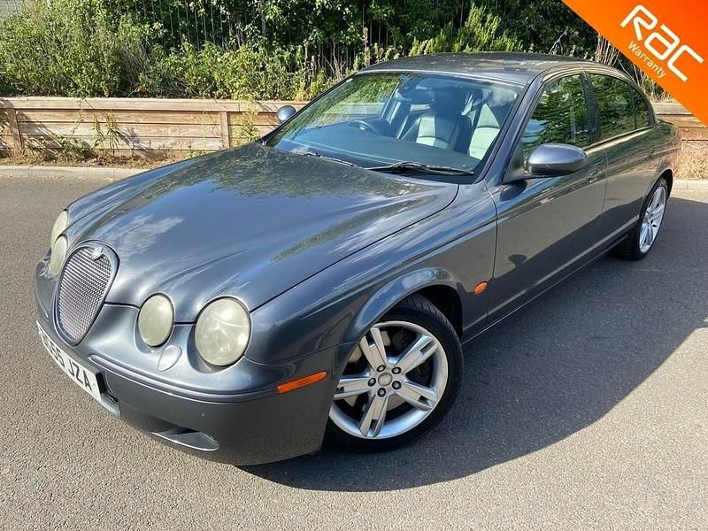 Usado Jaguar S-Type R 400 HP (294 kW) 2005 Cinzento Sedan