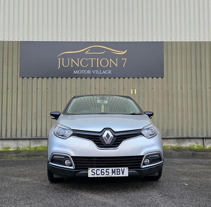 Second-hand Renault Captur Dynamique 90 CP (66 kW) 2015 Negru SUV