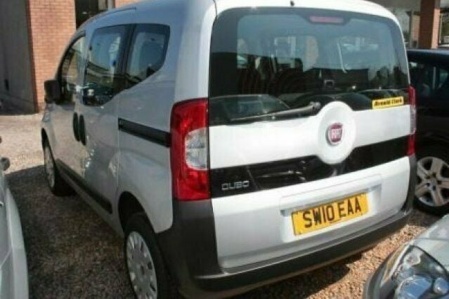 Usado Fiat Qubo Trekking 73 HP (53 kW) 2010 Monovolume