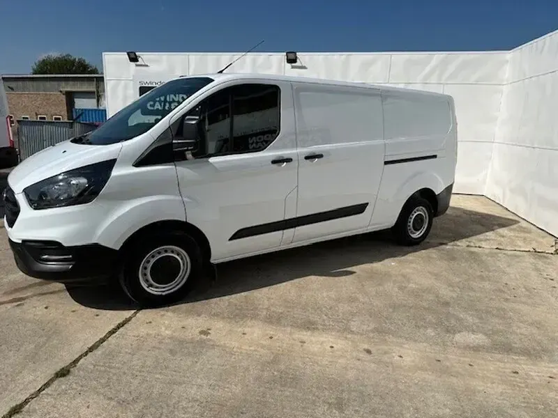 Begagnad Ford Transit Custom 105 HK (77 kW) 2022 Vit Van