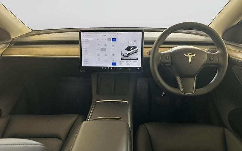 Used Tesla Model Y RWD 219 kW (299 HP) 2024 SUV