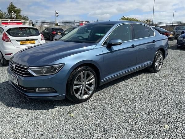 Blue Used 2015 VW Passat Business Sedan | £9,295 (Fair price) - Image 1/4