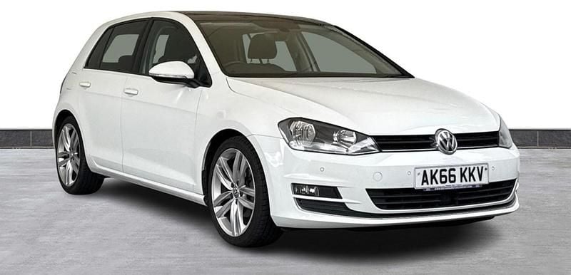 Candy white Used 2016 VW Golf VII GT Hatchback | £8,975 (Fair price) - Image 1/4