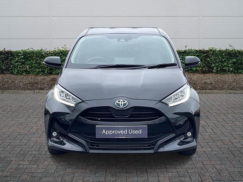 Used Toyota Yaris Hybrid Design 2023 Black Hatchback